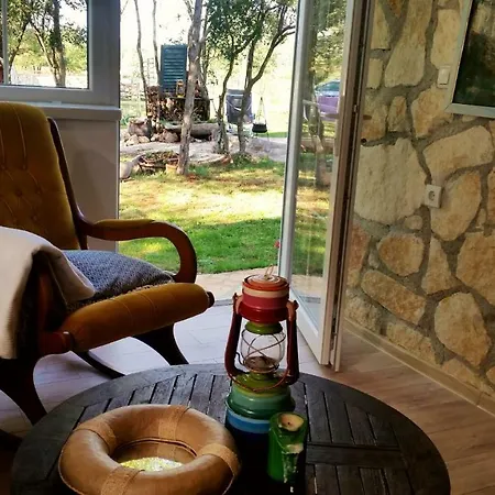 בית נופש Holiday Stone Corner *