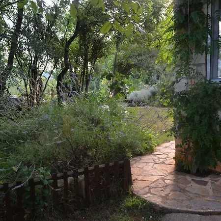בית נופש Holiday Stone Corner